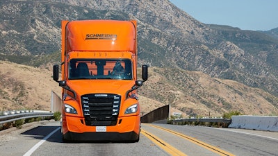 Schneider Freightliner eCascaida
