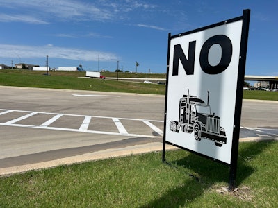 No semi truck parking sign