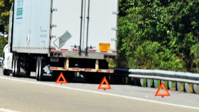 breakdown, truck, warning triangles
