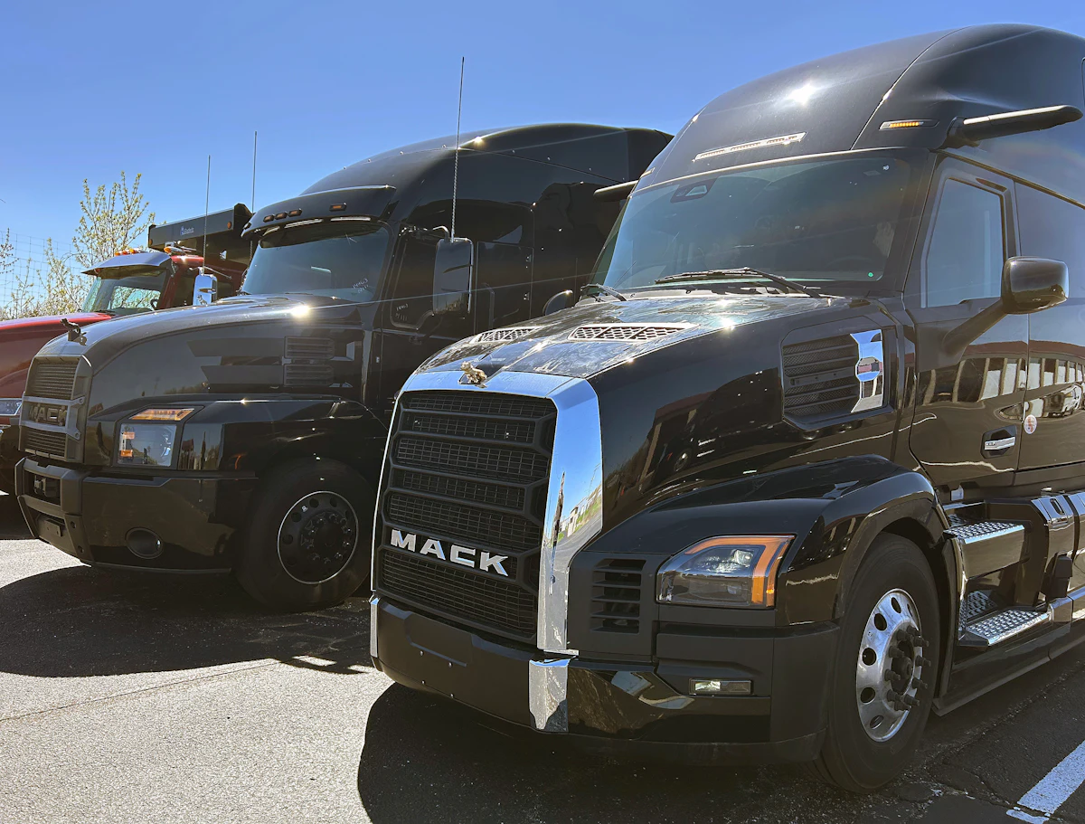 Check out the Mack Pioneer: Photo gallery | Commercial Carrier Journal