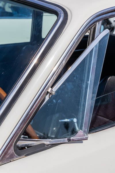 The Story of Truck Wing Windows & the End of the Traditional Truck ...