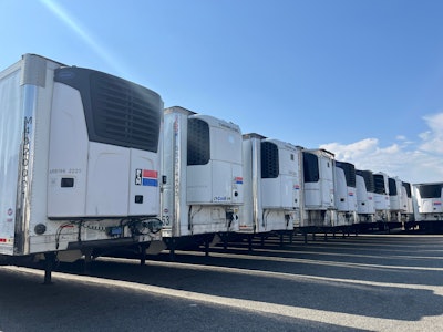 PLM Fleet’s selection of refrigerated equipment ranges in lengths from 28 to 53 feet, with single-temperature, multiple-temperature, or electric-only, including versatile liftgate options.