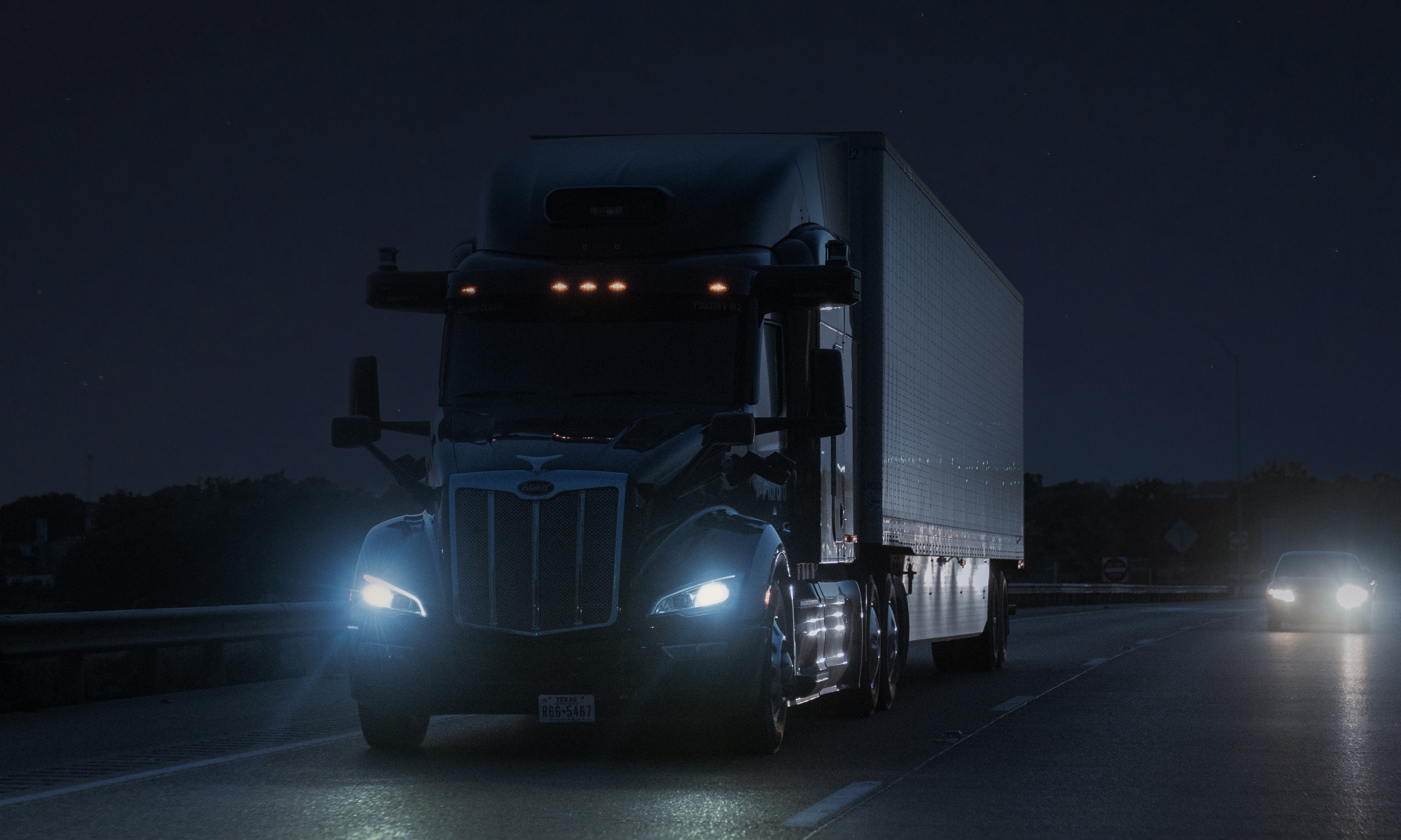 Aurora Driver Night Hero 1