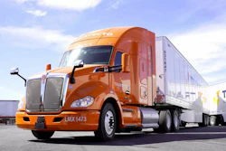 A Trayecto-owned Cummins X15N-powered Kenworth semi with Hexagon Agility fuel systems.