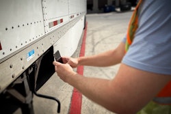 Tire View® Live™ Pre Check On Trailer