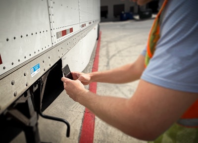 Tire View® Live™ Pre Check On Trailer