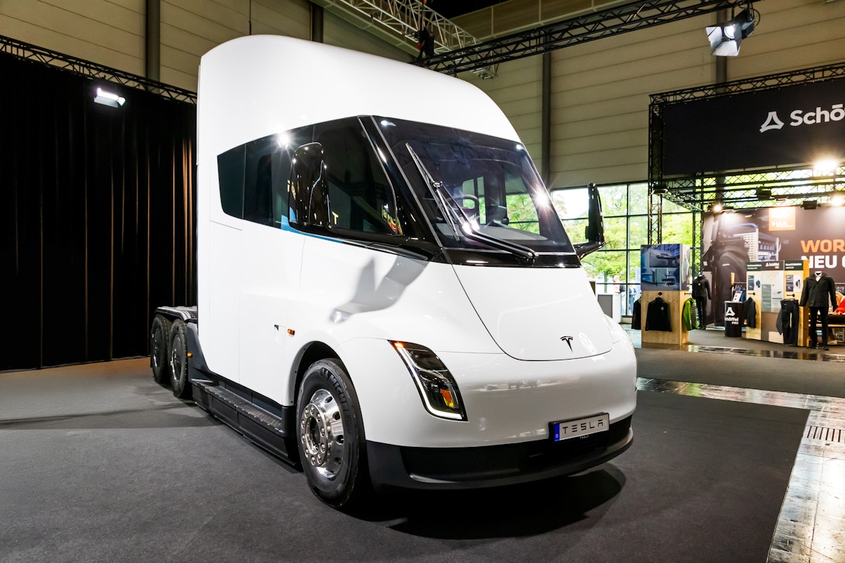 Tesla committed to 2026 debut of electric Semi