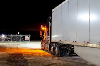Aurora and other autonomous truck companies operating with Level 4 autonomous driving systems can begin using cab-mounted warning beacons as an alternative to reflective triangles to meet federal warning device requirements.