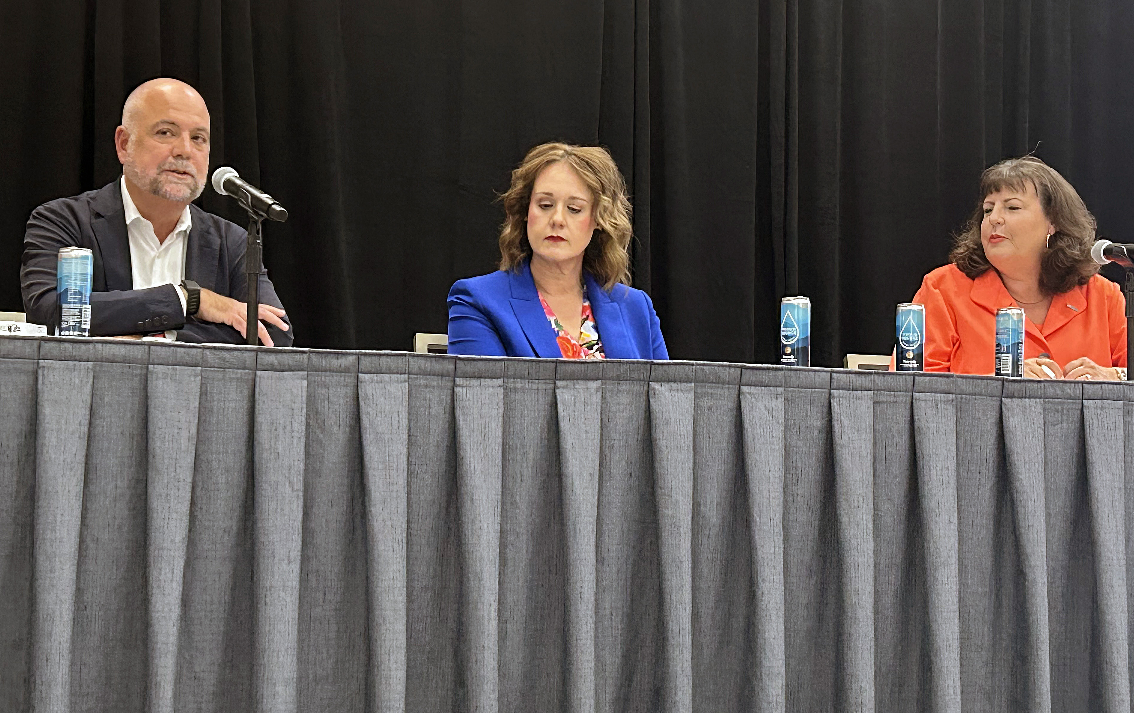 Bob Costello, American Trucking Associations chief economist; J.B. Hunt Transport (CCJ Top 250, No. 5) Director of Intermodal Pricing Amy Horn; and Cheryl Garcia, U.S. Bank senior vice president of government transportation.