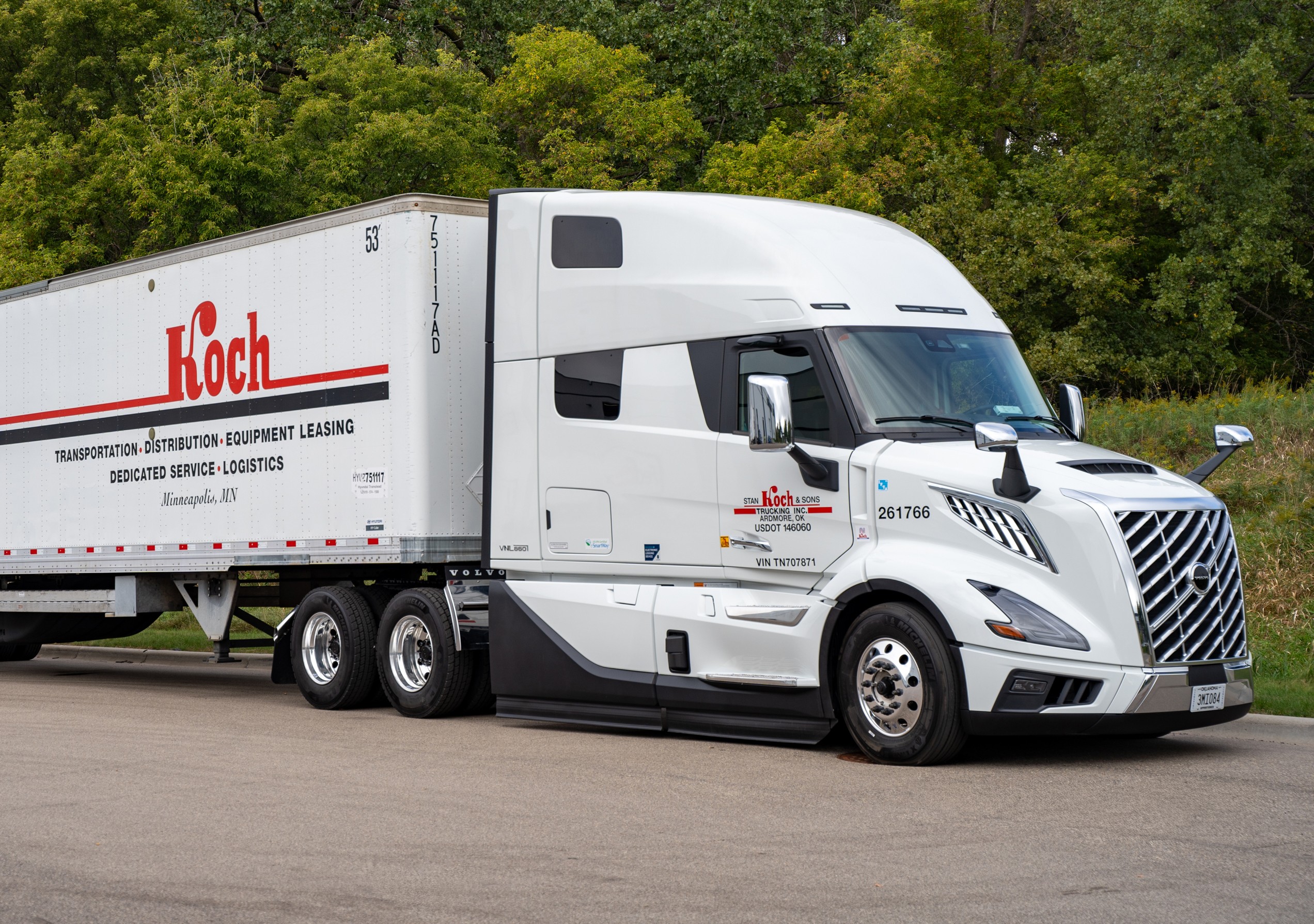 Koch Trucking Vnl