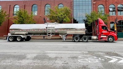 Tanker Truck (2)