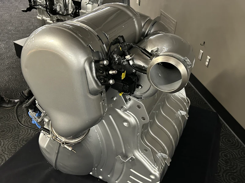 Detroit Diesel Unveils Gen 6 Engines for 2027 Compliance | Commercial ...