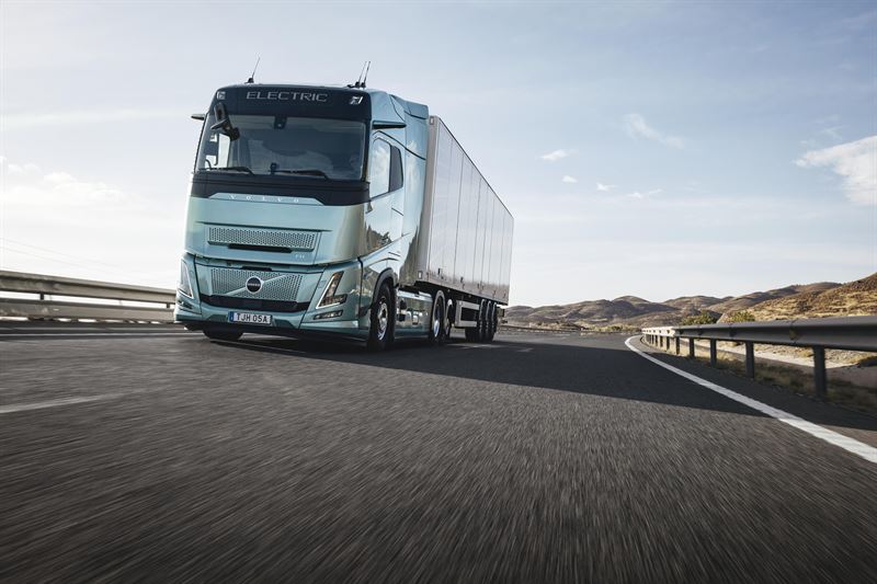 Volvo Trucks launches its longest-range electric heavy-duty truck yet, featuring 50-minute rapid charging and a 435 mile range.