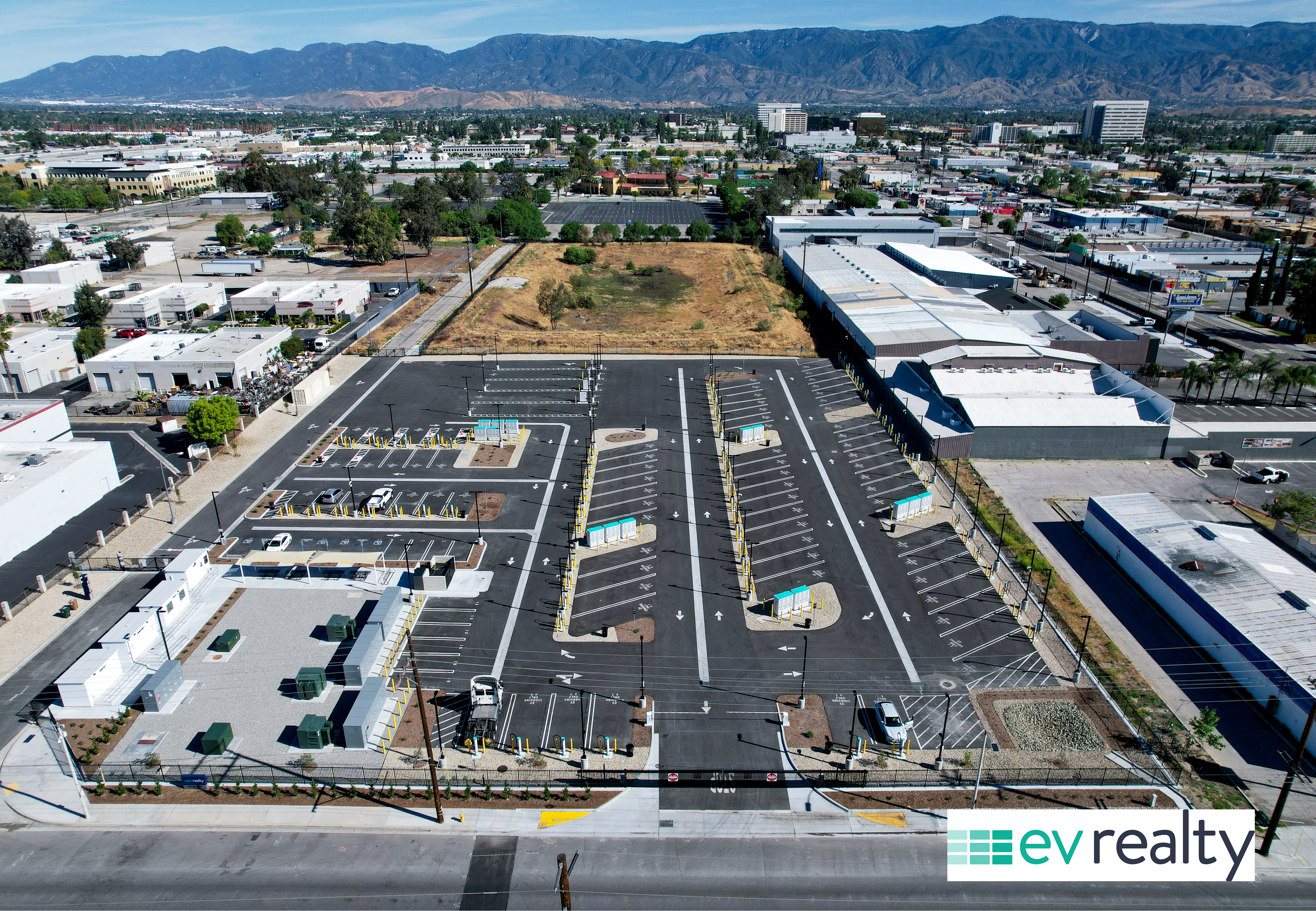 EV Realty's flagship Powered Properties truck charging hub, located strategically in San Bernardino, is capable of serving 200+ MHD trucks per day.