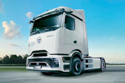 Mercedes-Benz Actros L 1848 tractor converted to run on hydrogen.