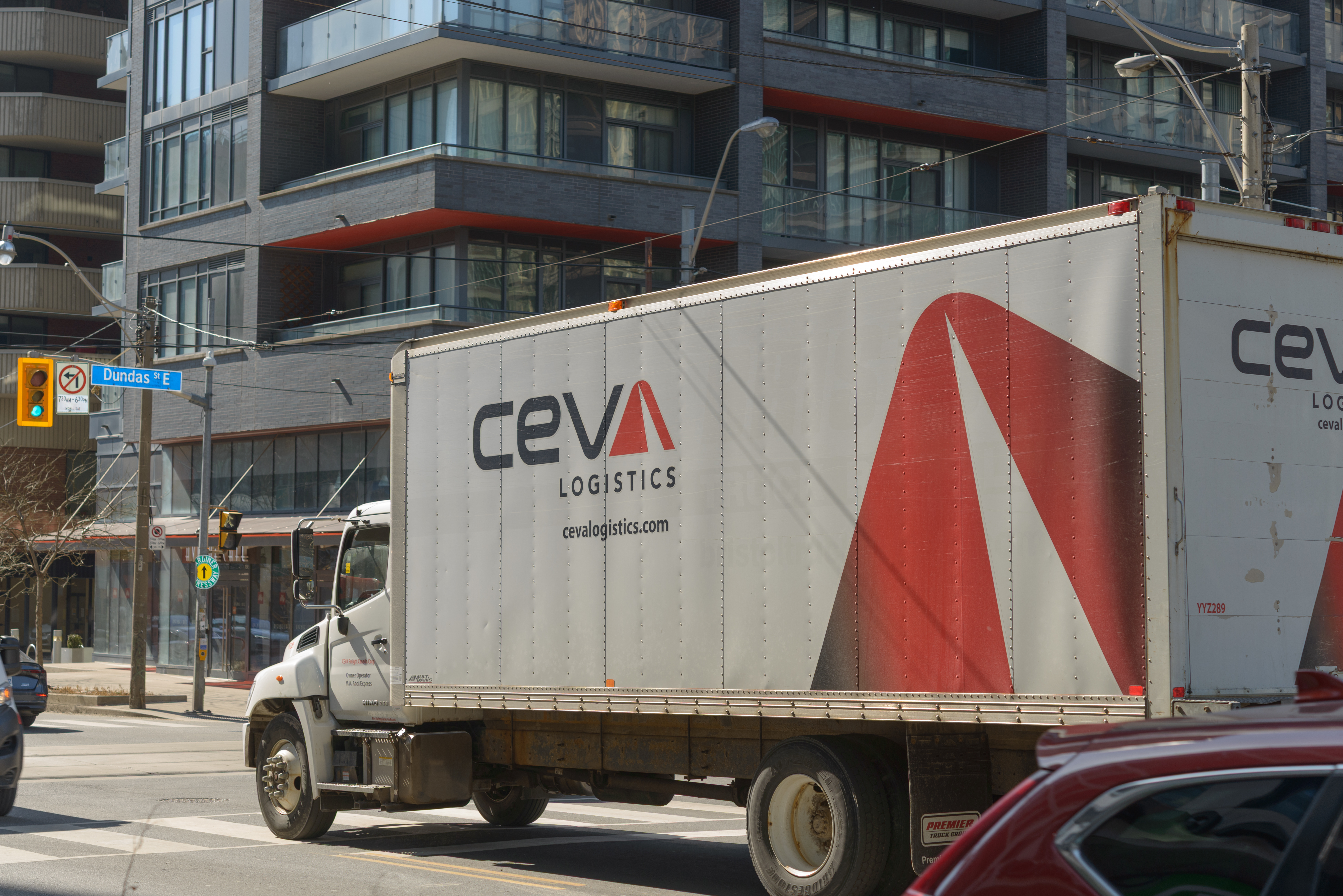 By integrating FedEx Supply Chain&rsquo;s assets and nearly 10,000 team members, CEVA Logistics will become a leading contract logistics provider in North America.